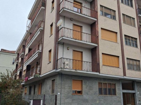 appartamento in vendita a Casale Monferrato in zona Casale Popolo