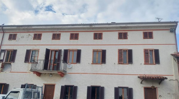 casa indipendente in vendita a Casale Monferrato in zona Santa Maria del Tempio
