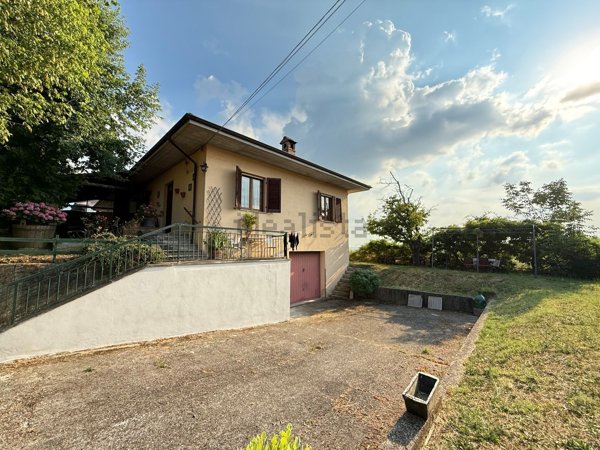 casa indipendente in vendita a Casalnoceto
