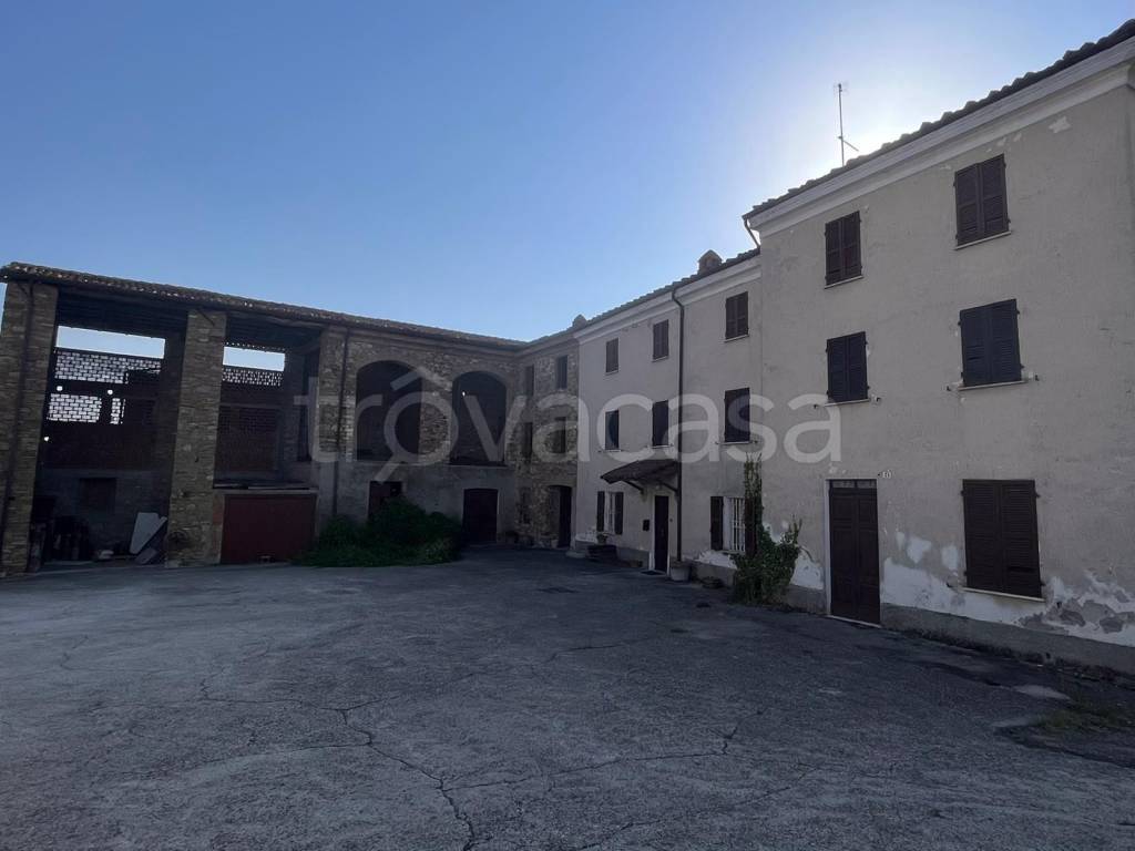 casa indipendente in vendita a Casasco