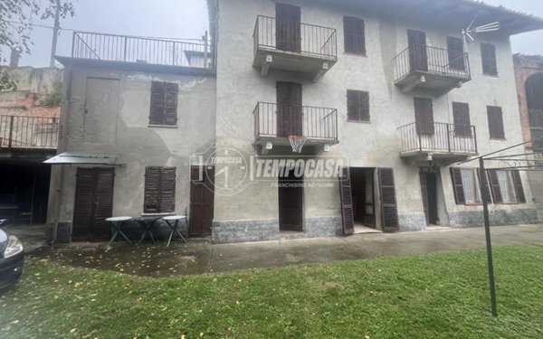 casa indipendente in vendita a Casasco