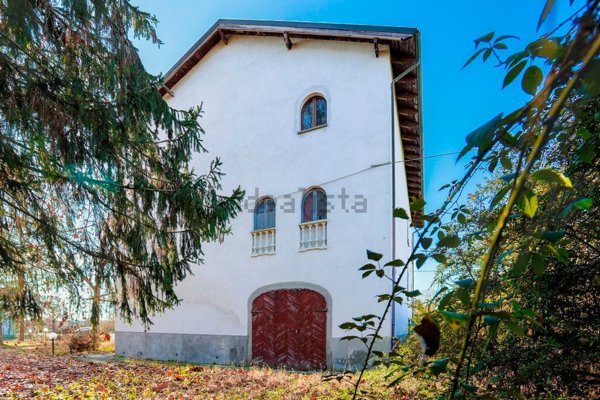 casa indipendente in vendita a Cassine in zona Gavonata