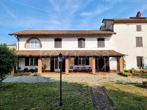 casa indipendente in vendita a Cassine in zona Gavonata