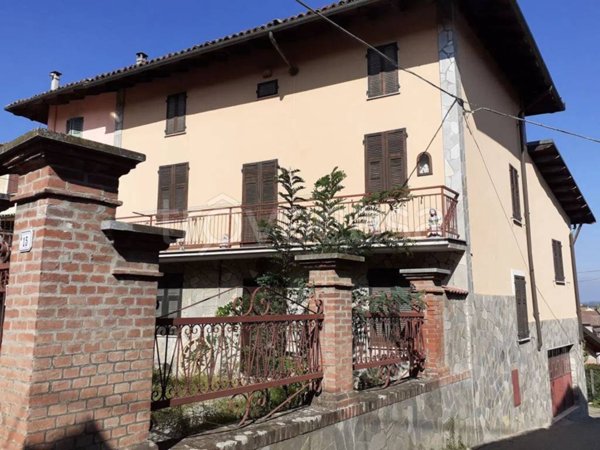 casa indipendente in vendita a Cassine