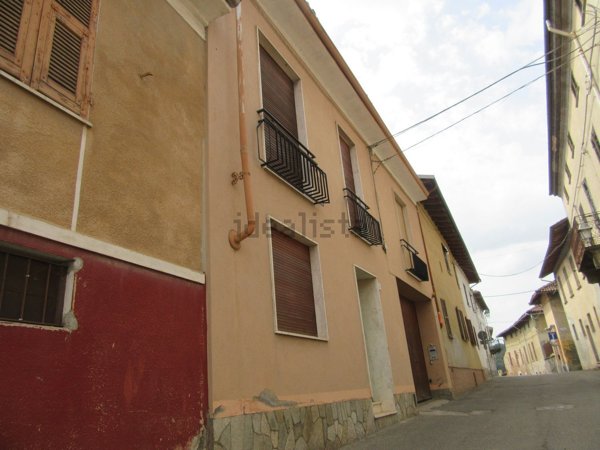 pentavano in vendita a Cassine