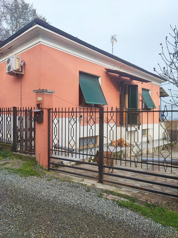 casa indipendente in vendita a Cassine