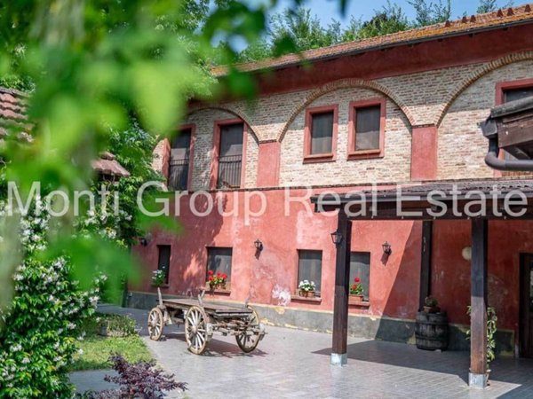 casa indipendente in vendita a Cassine