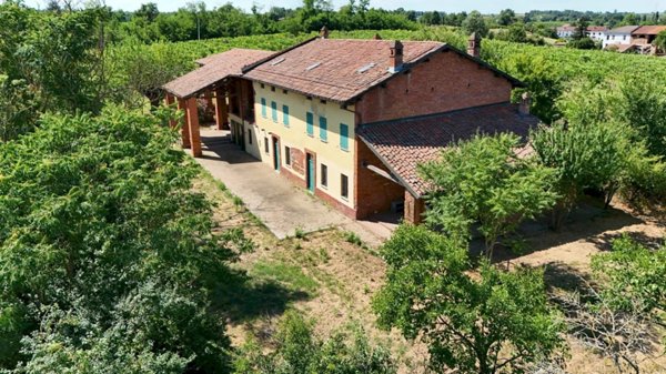 casale in vendita a Cassine