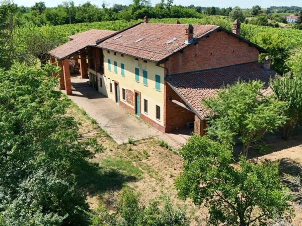 casa indipendente in vendita a Cassine