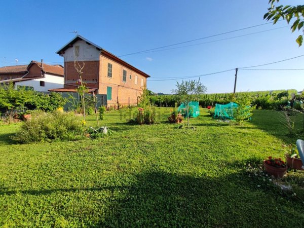 casa indipendente in vendita a Cassine in zona Sant'Andrea