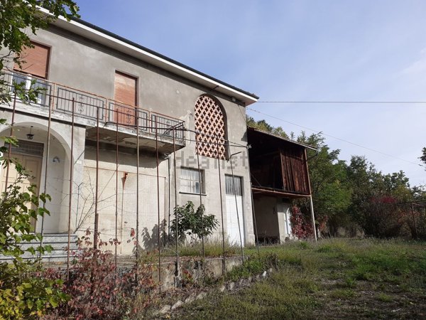 casa indipendente in vendita a Cassine