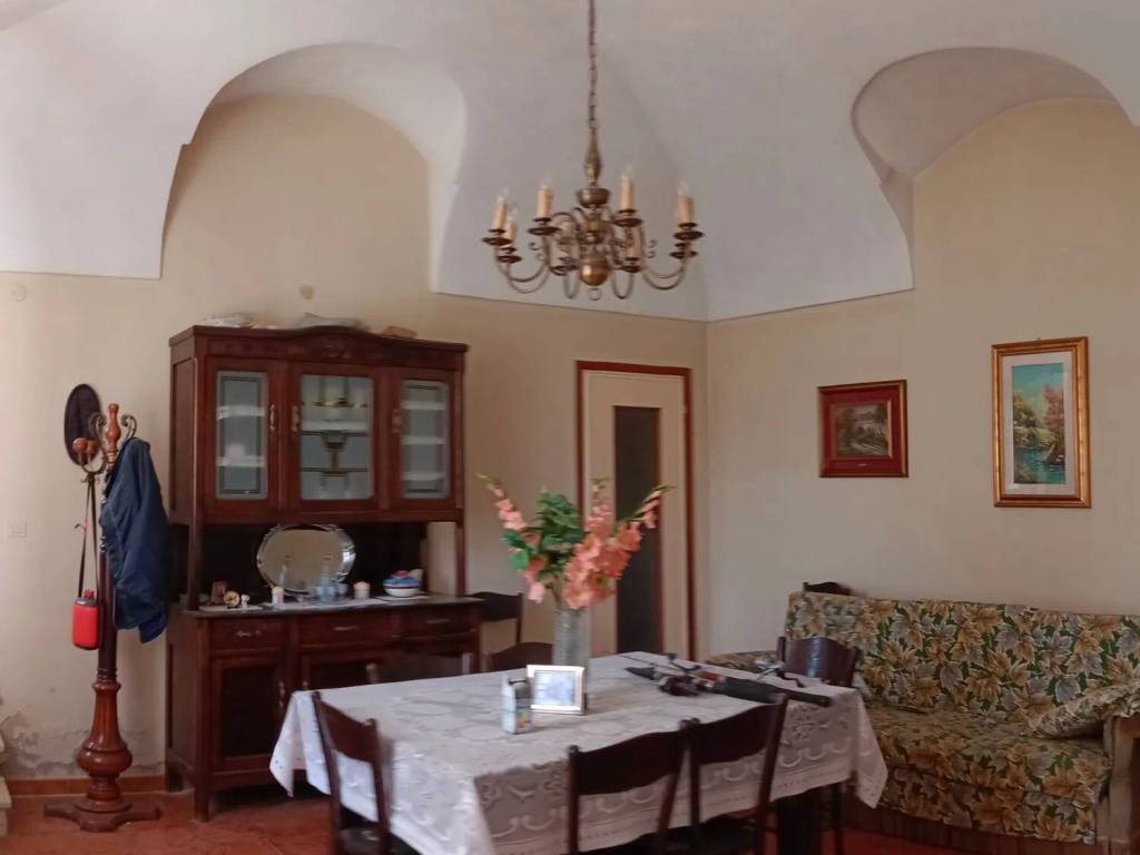 casa indipendente in vendita a Cassine in zona Gavonata