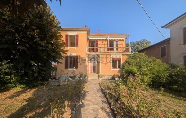 casa indipendente in vendita a Cassine