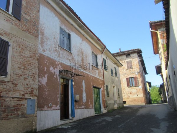 casa indipendente in vendita a Cassine