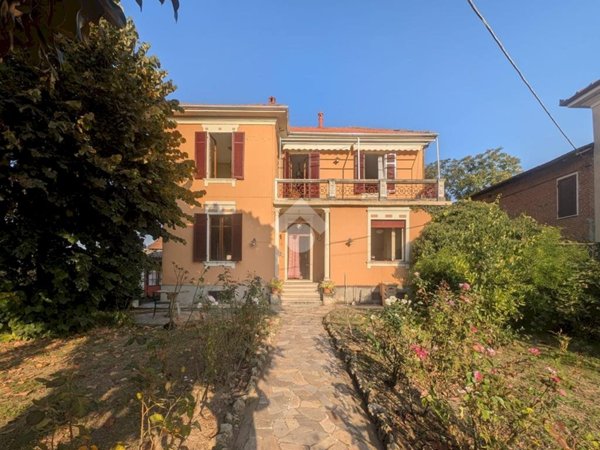 casa indipendente in vendita a Cassine