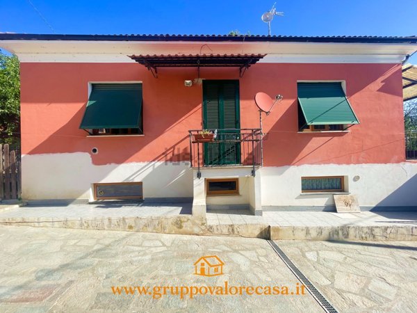 casa indipendente in vendita a Cassine in zona Sant'Andrea