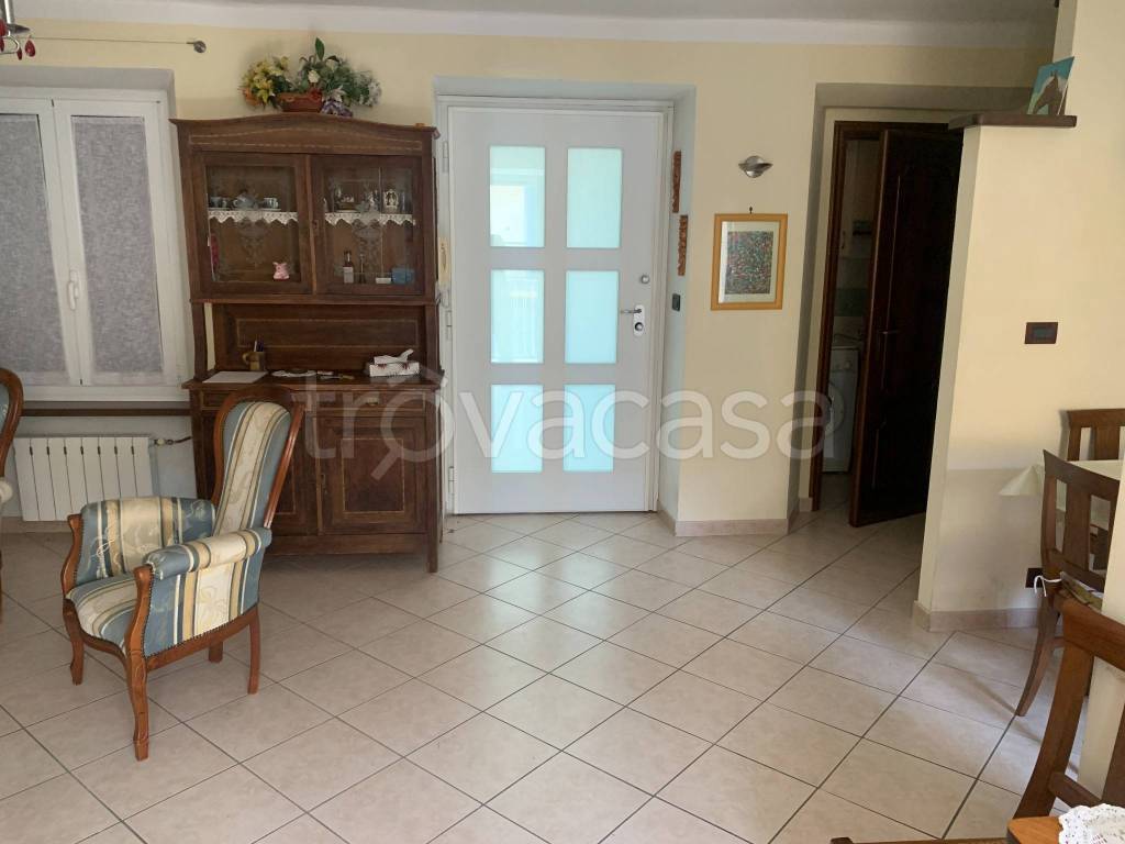 casa indipendente in vendita a Cassinelle