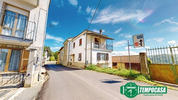 casa indipendente in vendita a Cassinelle