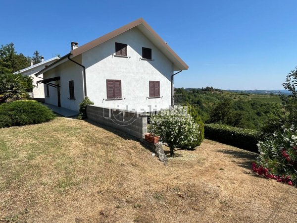 casa indipendente in vendita a Cassinelle