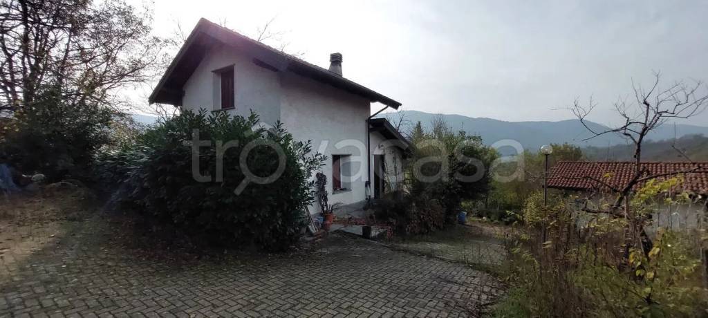 casa indipendente in vendita a Cassinelle