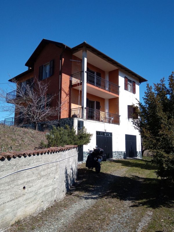 casa indipendente in vendita a Cassinelle