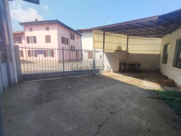 casa indipendente in vendita a Castellazzo Bormida