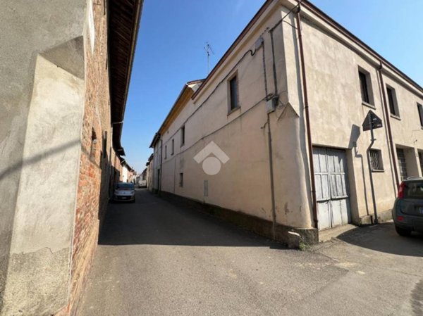 casa semindipendente in vendita a Castellazzo Bormida