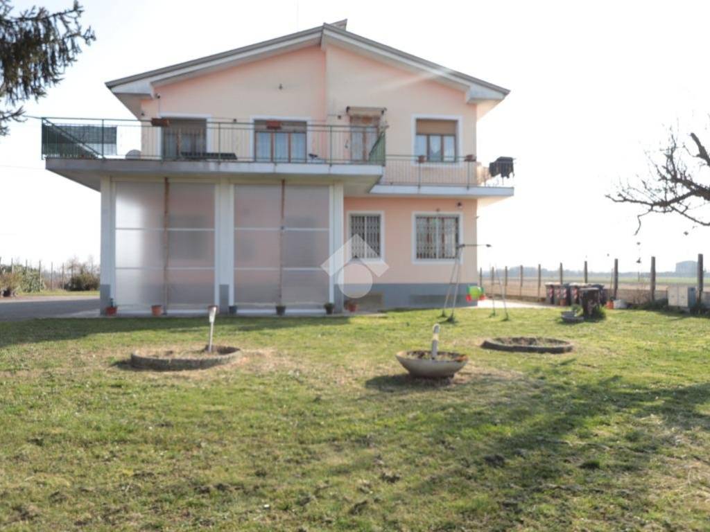 casa indipendente in vendita a Castellazzo Bormida