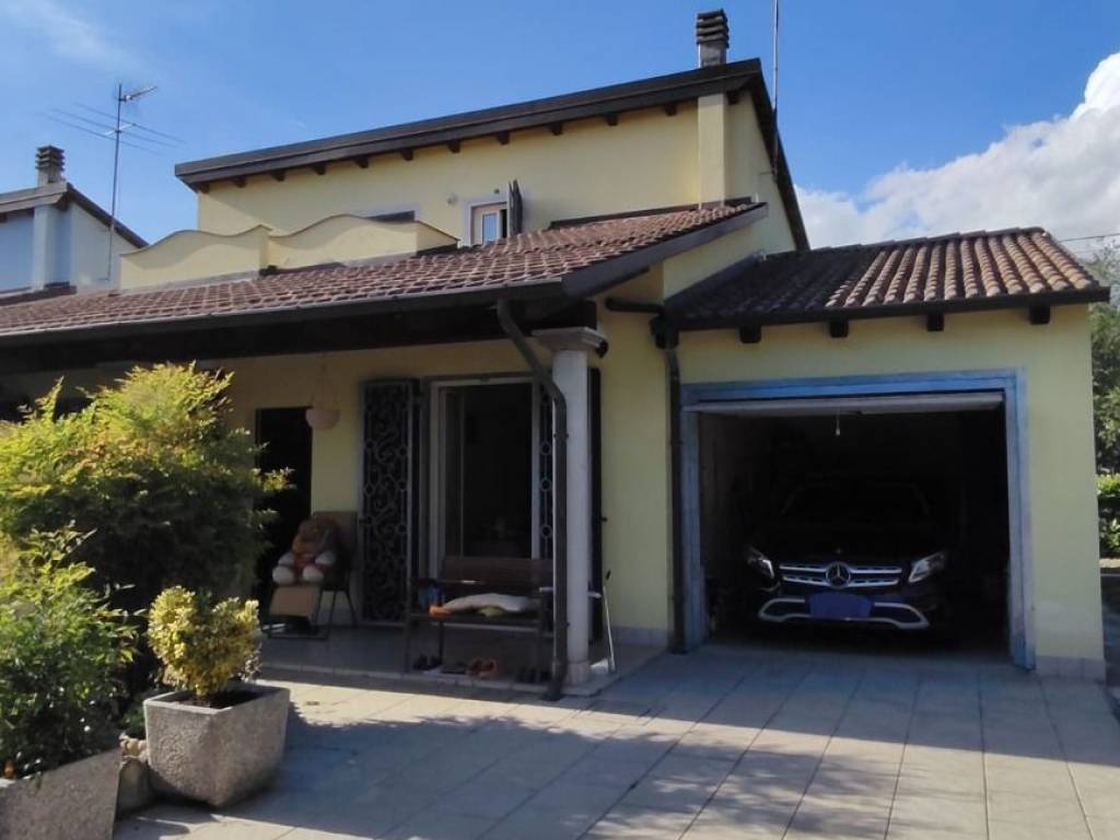 casa indipendente in vendita a Castellazzo Bormida