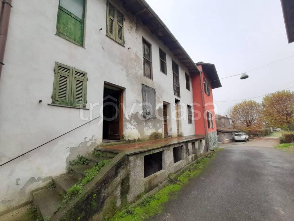 casa semindipendente in vendita a Castelletto d'Orba in zona Passaronda
