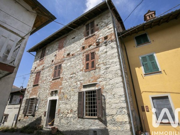casa indipendente in vendita a Castelletto d'Orba in zona Cazzuli