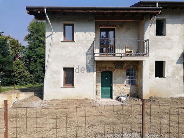 casa indipendente in vendita a Castelletto d'Orba in zona Crebini