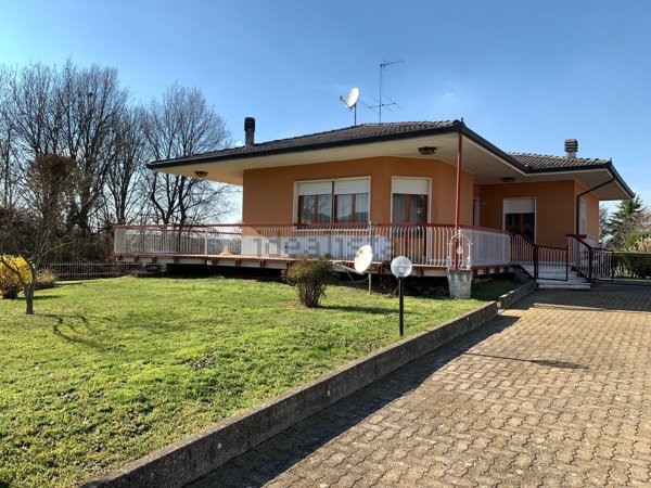casa indipendente in vendita a Castelletto d'Orba in zona Crebini