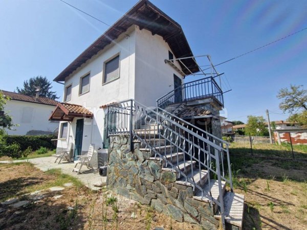 casa indipendente in vendita a Castelletto d'Orba in zona Crebini