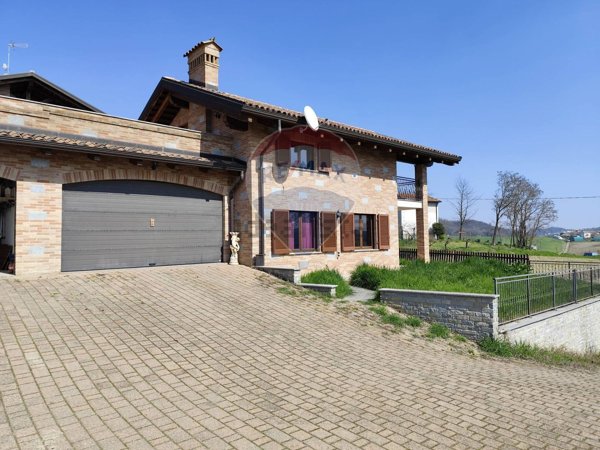 casa indipendente in vendita a Castelletto Merli