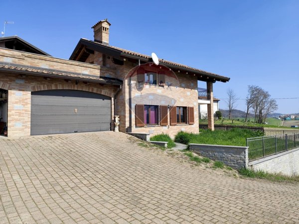 casa indipendente in vendita a Castelletto Merli