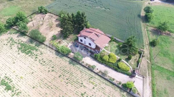 casa indipendente in vendita a Castelletto Merli in zona Guazzolo