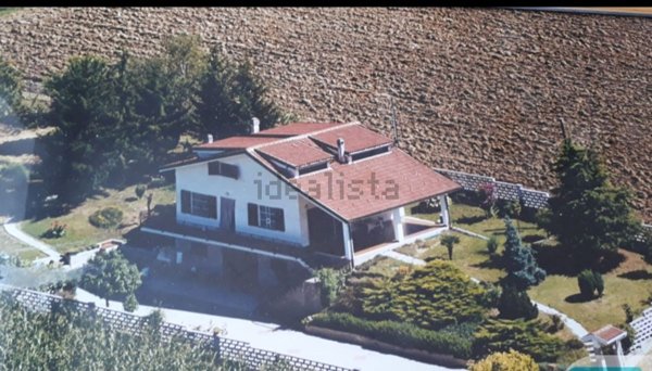 casa indipendente in vendita a Castelletto Merli