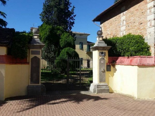 casa indipendente in vendita a Castelletto Merli in zona Guazzolo