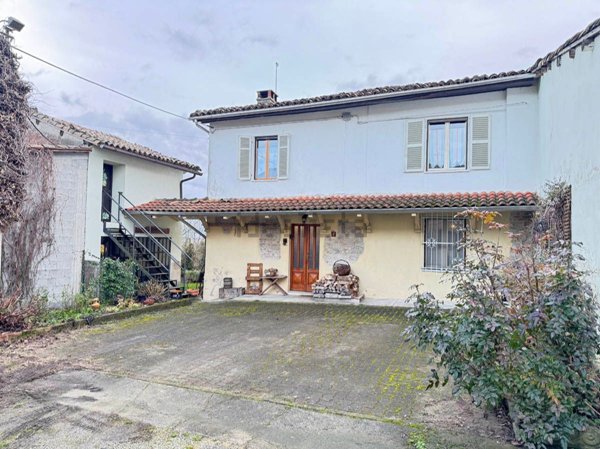casa indipendente in vendita a Castelletto Merli in zona Guazzolo