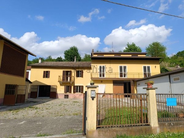 casa indipendente in vendita a Castelletto Merli