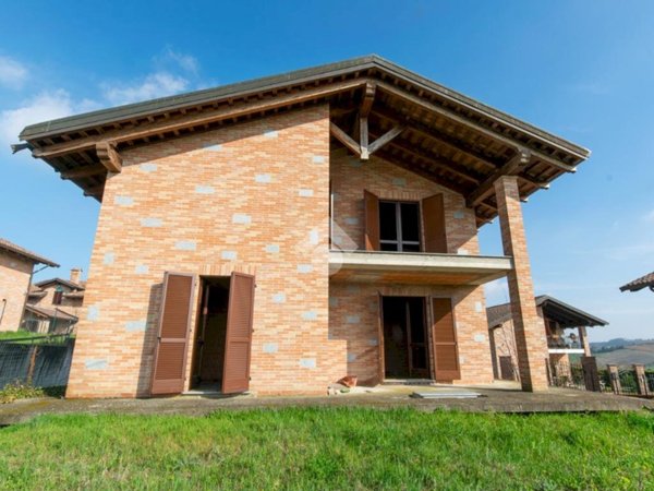 casa indipendente in vendita a Castelletto Merli