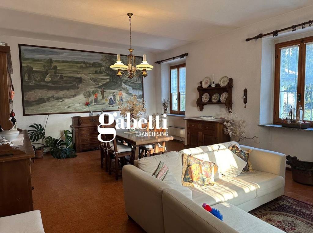 casa indipendente in vendita a Castelletto Merli in zona Perno Superiore