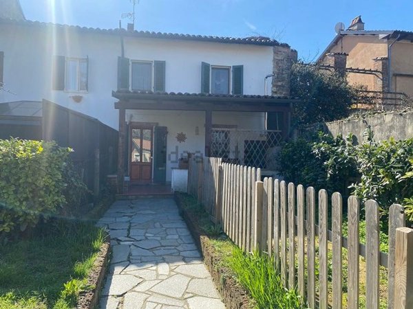 quadrivano in vendita a Castelletto Merli in zona Perno Superiore