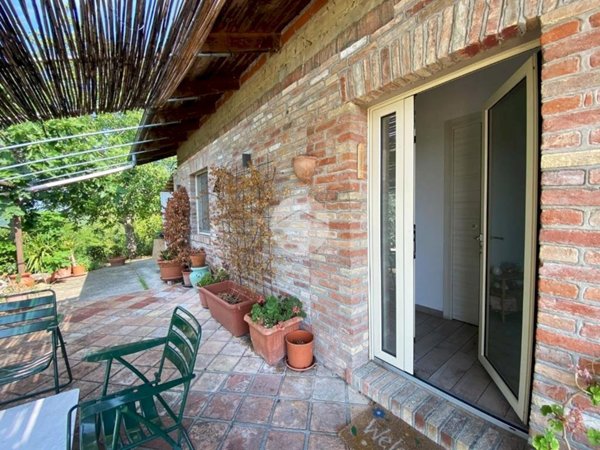 casa indipendente in vendita a Castelletto Merli in zona Terfengato