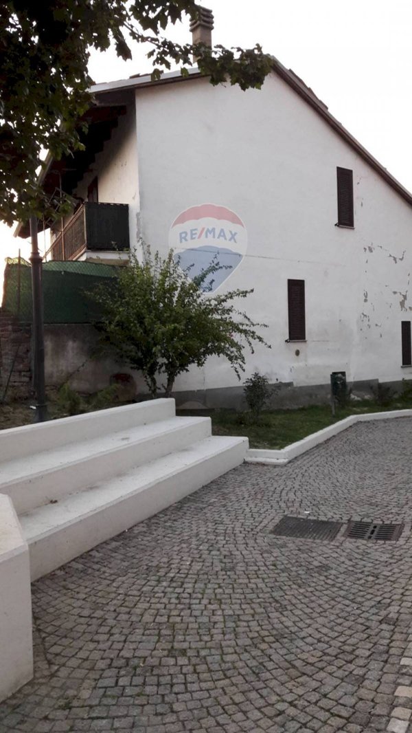 casa indipendente in vendita a Castelletto Monferrato