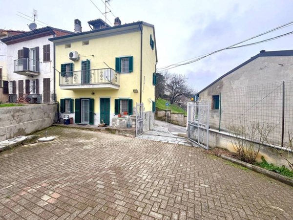 casa indipendente in vendita a Castelletto Monferrato