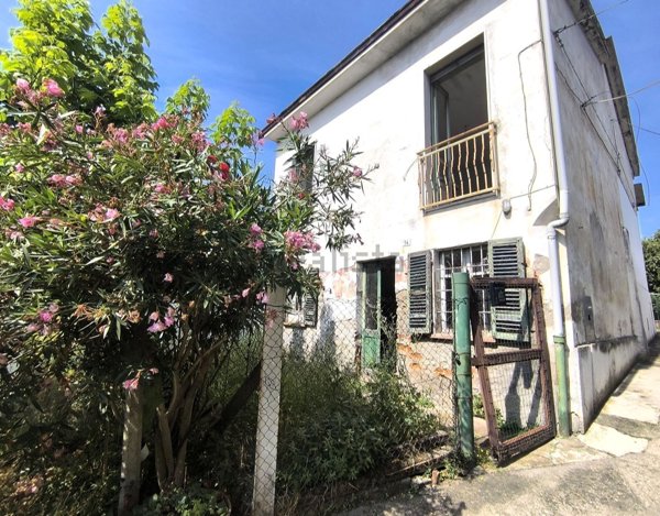 casa semindipendente in vendita a Castelletto Monferrato