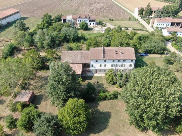 casa indipendente in vendita a Castelletto Monferrato