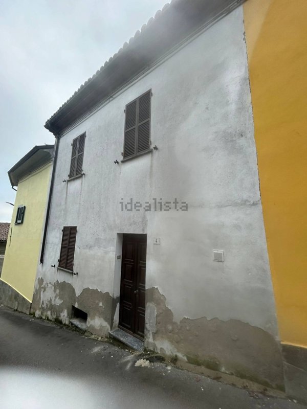 quadrivano in vendita a Castelletto Monferrato in zona Giardinetto